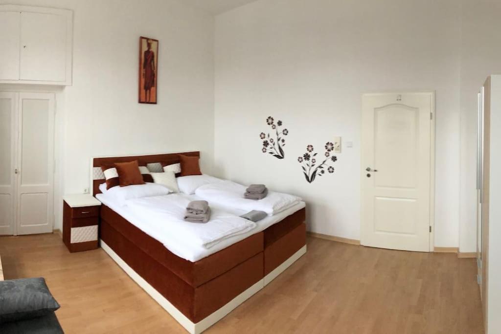 Apartmenthaus Am Bahnhof Detmold Exterior foto