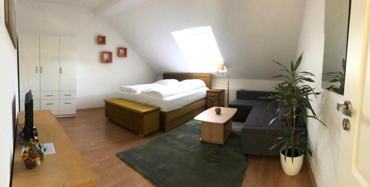 Apartmenthaus Am Bahnhof Detmold Exterior foto